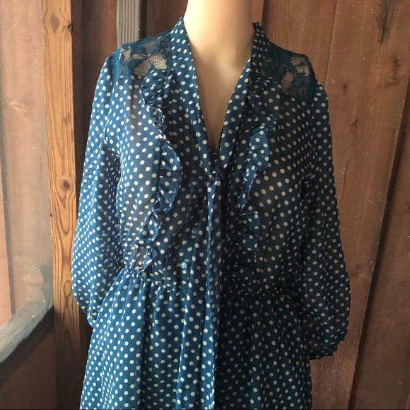 Donated Flying Tomato polka dot fit & flare dress - Picture 4 of 6